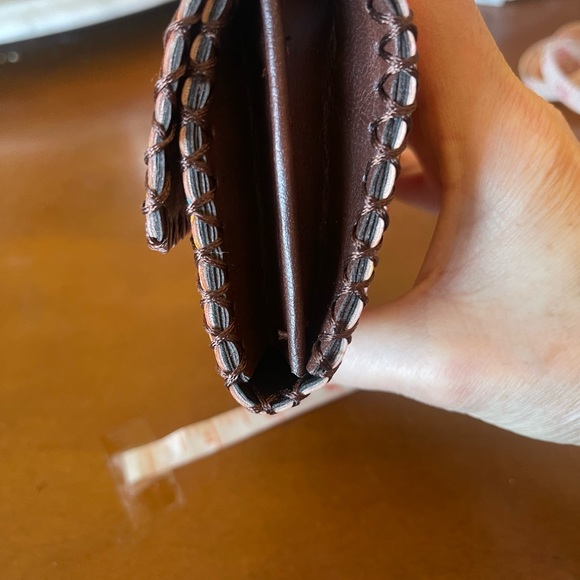 NWT gorgeous Vegan leather printed wallet. - Picture 4 of 5